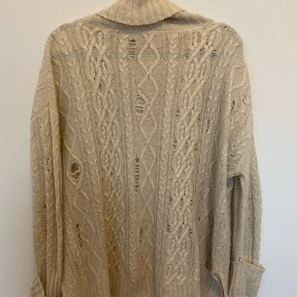 Free People Distressed Complex Cable Turtleneck Size XS - Picture 8 of 8